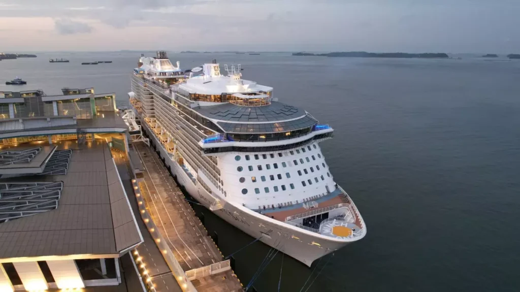 woman-reveals-hidden-woman-reveals-hidden-cruise-costs-after-winning-free-five-night-vacation.webp woman-reveals-hidden-woman-reveals-hidden-cruise-costs-after-winning-free-five-night-vacation.webp