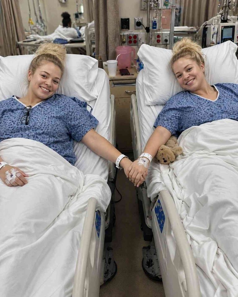 twin best sisters