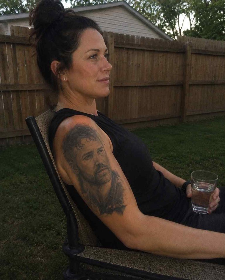 woman tattoo