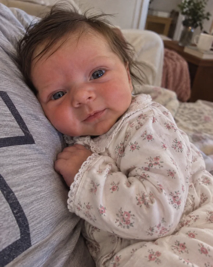 I agreed to carry a baby for my twin brother, but when he held his newborn daughter for the first time, he refused to take her home. The reason behind his decision left me completely pale.